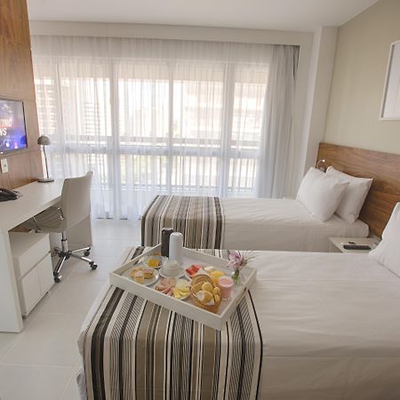 Fusion Hplus Express + Brasília Exteriör bild